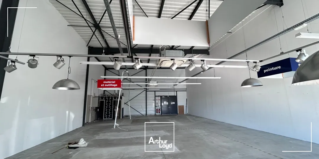 Locaux commerciaux - Location - VINZELLES - 71680 - 227-227 - 7671001