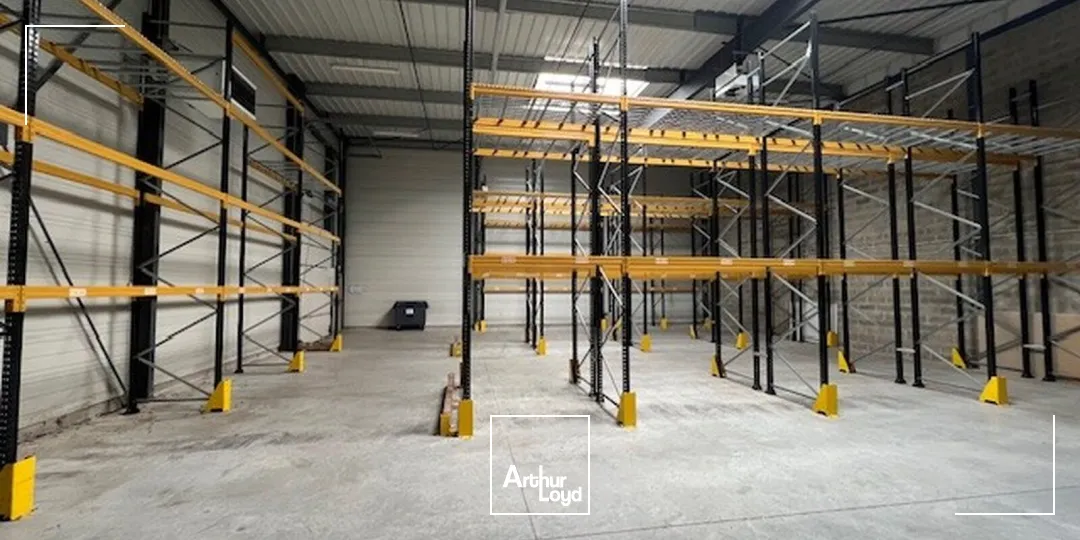 Locaux d'activité & Entrepôts - Location - BOIS D'ARCY - 78390 - 600-600 - 7671236