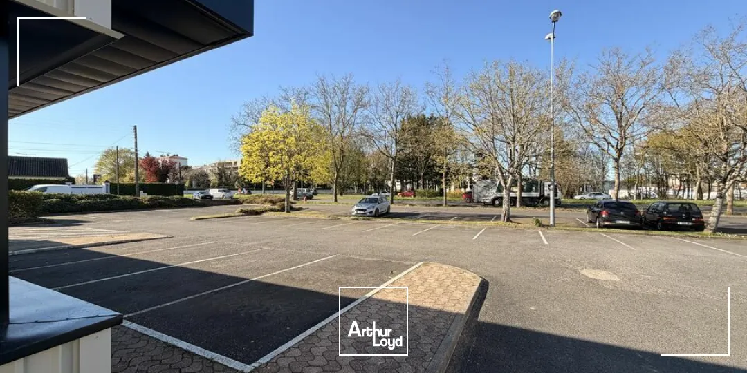 Locaux commerciaux - Vente - SAINT-BENOÎT - 86280 - 685-685 - 7671511