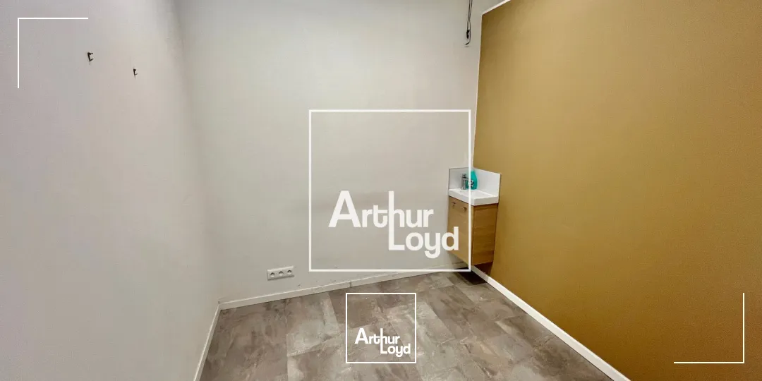 Locaux commerciaux - Location - JUVIGNAC - 34990 - 110-110 - 7671705