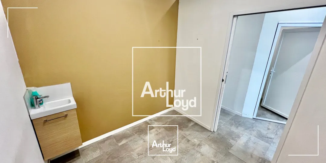 Locaux commerciaux - Location - JUVIGNAC - 34990 - 110-110 - 7671706