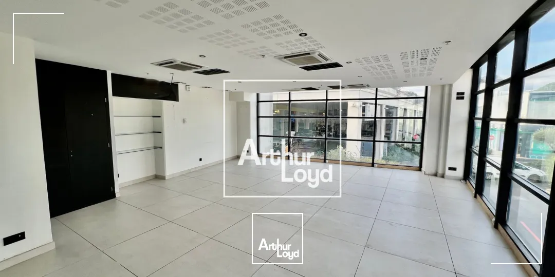 Locaux commerciaux - Location - JUVIGNAC - 34990 - 216-216 - 7671718