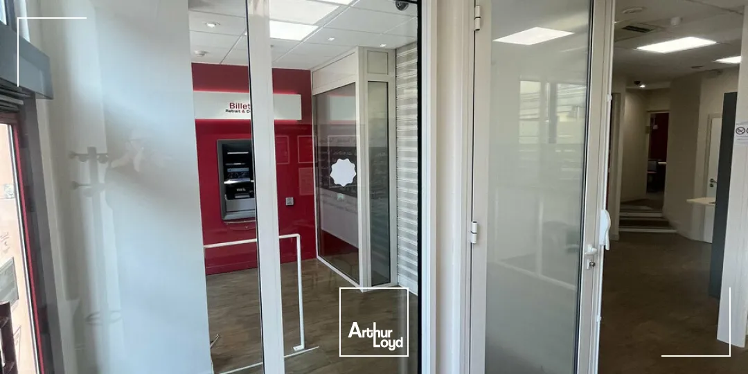 Locaux commerciaux - Location - SCHILTIGHEIM - 67300 - 156.96-156.96 - 7673208