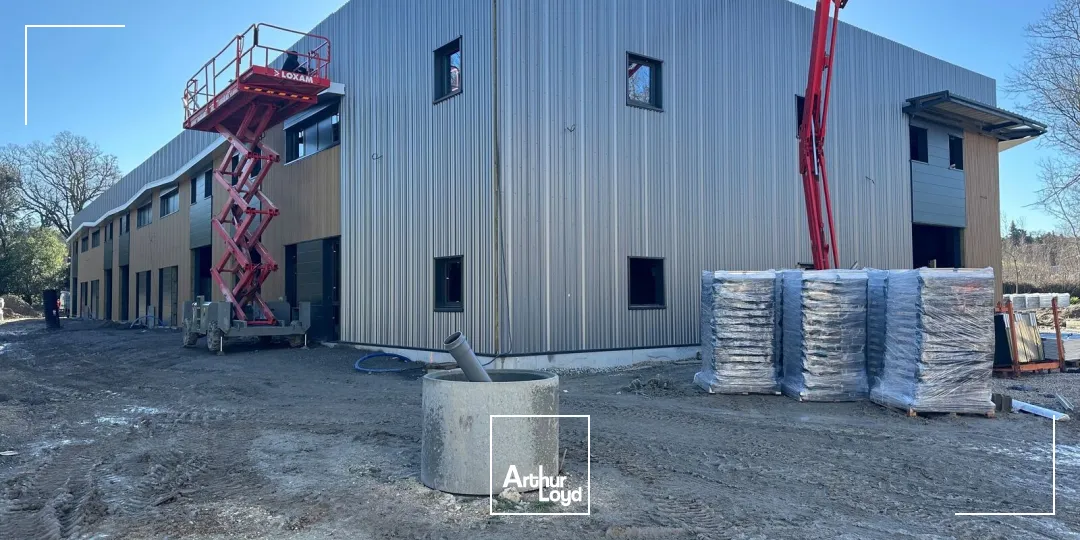 Locaux d'activité & Entrepôts - Vente - BOUC BEL AIR - 13320 - 437.7-1778.81 - 7673437