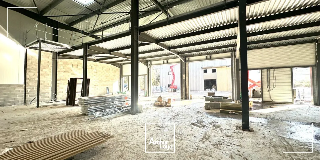 Locaux d'activité & Entrepôts - Vente - BOUC BEL AIR - 13320 - 437.7-1778.81 - 7673441