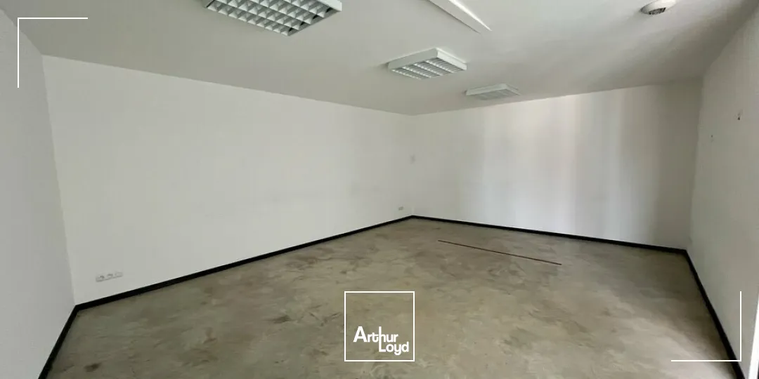 Bureaux - Location - ANGOULÊME - 16000 - 160-160 - 7673475