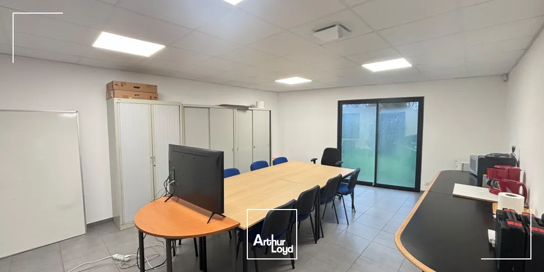 Locaux d'activité & Entrepôts - Location - REZE - 44400 - 240-240 - 7673597