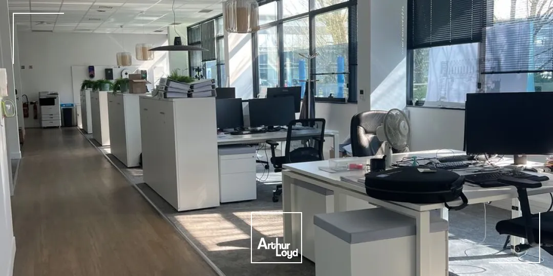 Bureaux - Location - ROISSY EN FRANCE - 95700 - 180-180 - 7673942