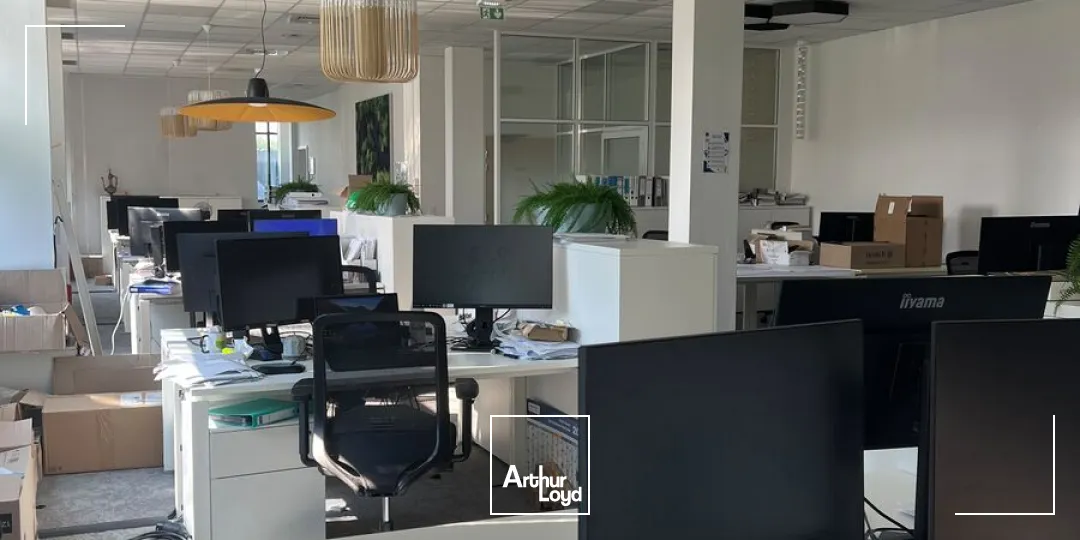 Bureaux - Location - ROISSY EN FRANCE - 95700 - 180-180 - 7673945