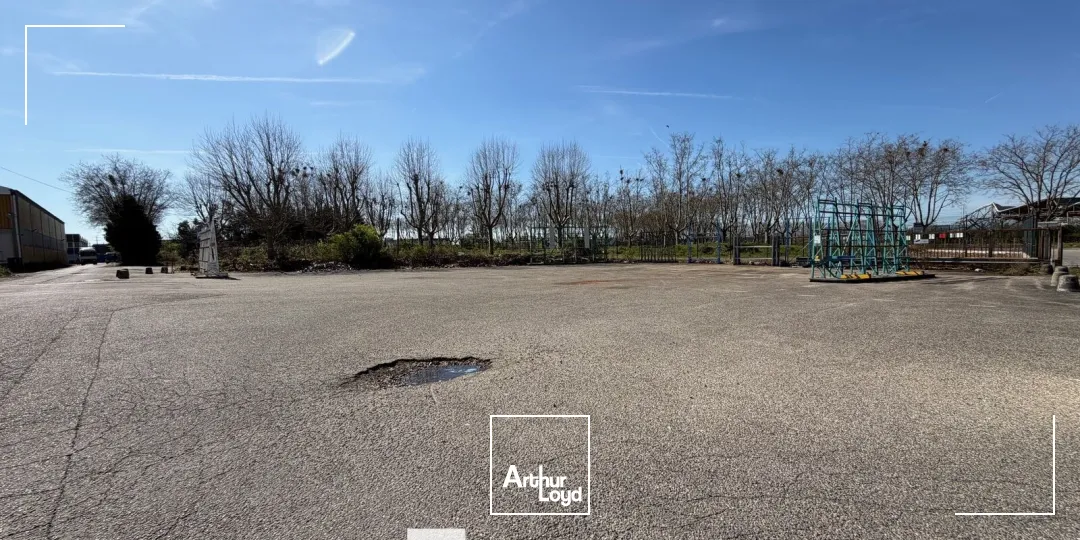 Locaux d'activité & Entrepôts - Vente - SAINT PRIEST - 69800 - 9232-9232 - 7674283