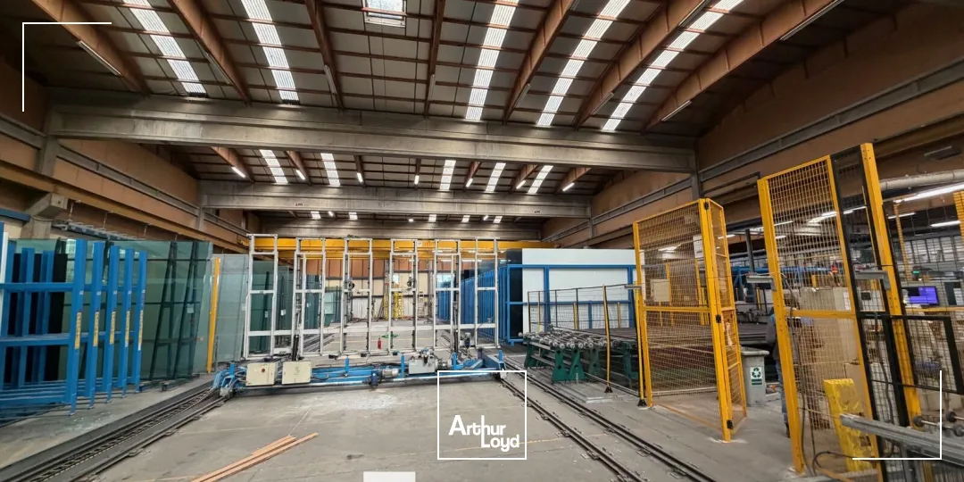 Locaux d'activité & Entrepôts - Vente - SAINT PRIEST - 69800 - 9232-9232 - 7674285