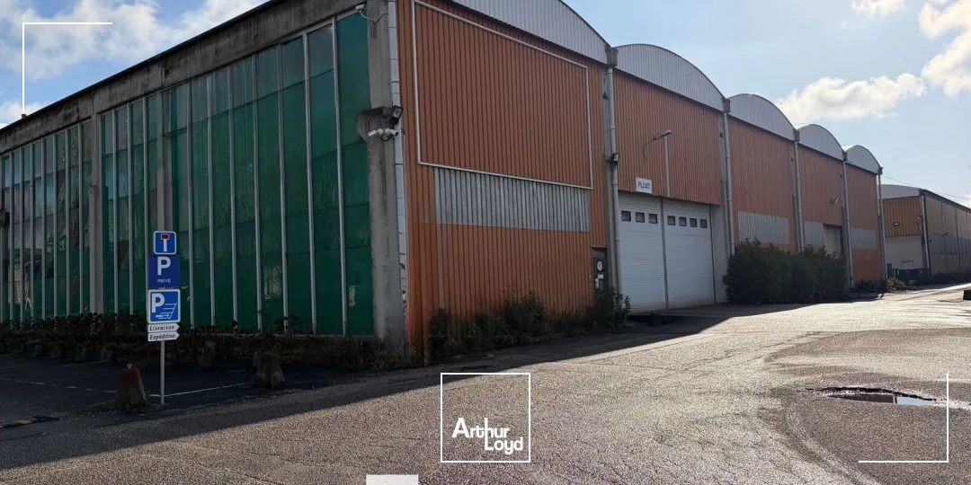 Locaux d'activité & Entrepôts - Vente - SAINT PRIEST - 69800 - 9232-9232 - 7674280