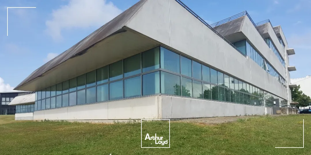 Bureaux - Location - CHASSENEUIL DU POITOU - 86360 - 56-56 - 7674453