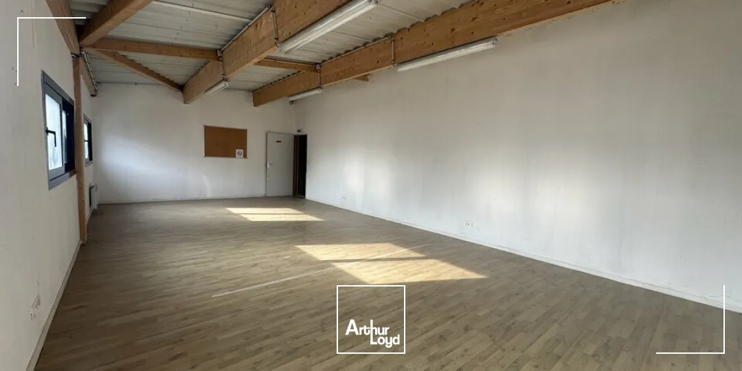 Locaux d'activité & Entrepôts - Location - LA VILLE AUX DAMES - 37700 - 200-200 - 7674491