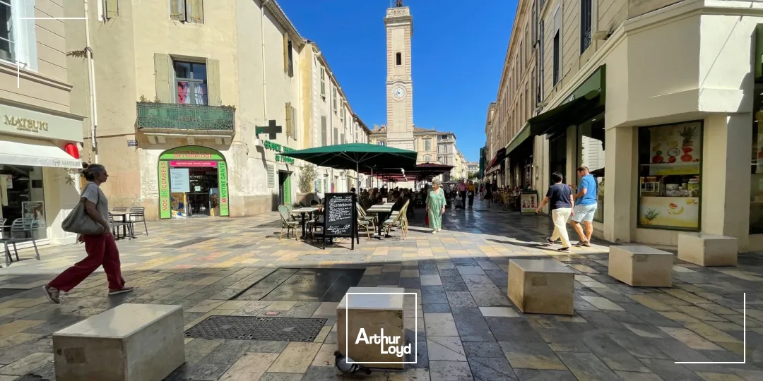 Locaux commerciaux - Cession - NIMES - 30000 - 29-29 - 7674595