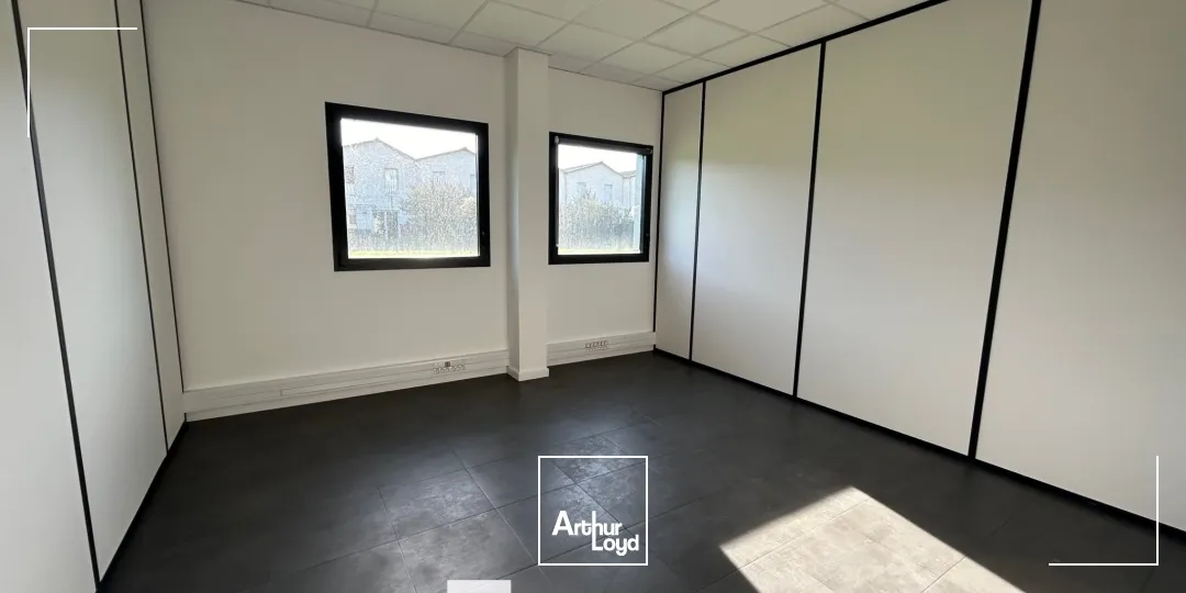 Locaux d'activité & Entrepôts - Location - SAINT PRIEST - 69800 - 340-340 - 7675143