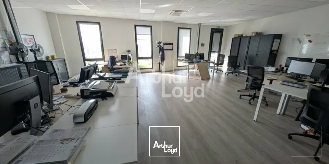 Locaux d'activité & Entrepôts - Vente - LA MÉZIÈRE - 35520 - 2150-2150 - 7675288