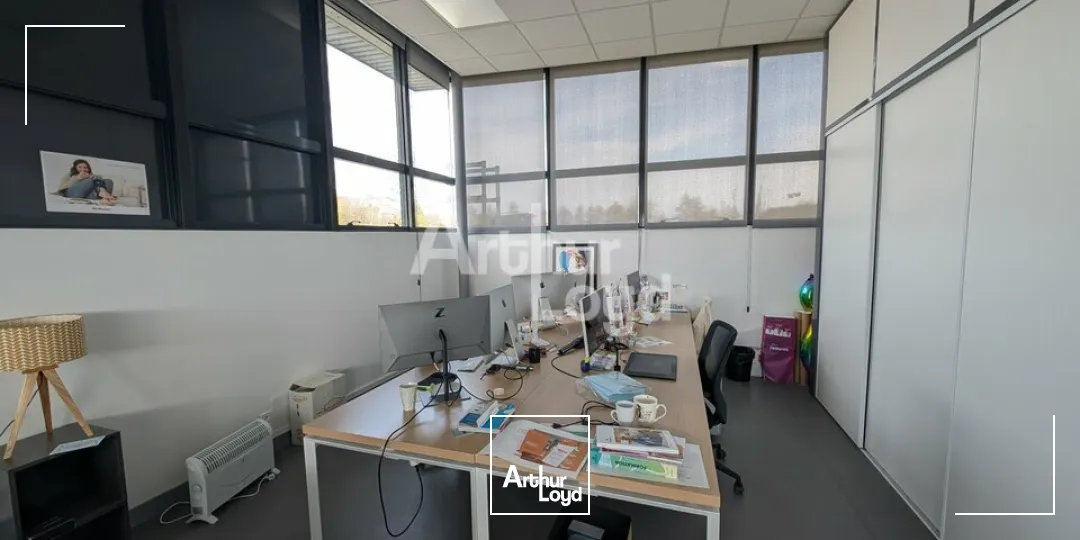 Locaux d'activité & Entrepôts - Vente - LA MÉZIÈRE - 35520 - 2150-2150 - 7675289