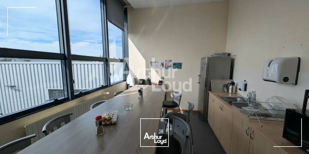 Locaux d'activité & Entrepôts - Vente - LA MÉZIÈRE - 35520 - 2150-2150 - 7675290