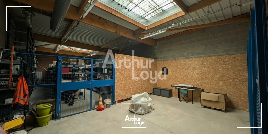 Locaux d'activité & Entrepôts - Vente - LA MÉZIÈRE - 35520 - 2150-2150 - 7675292