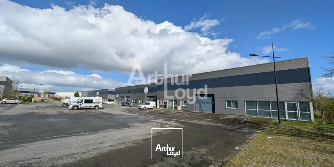 Locaux d'activité & Entrepôts - Vente - PACÉ - 35740 - 245-245 - 7675296