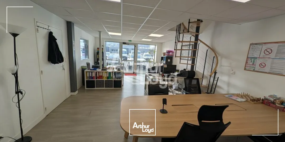 Locaux d'activité & Entrepôts - Vente - PACÉ - 35740 - 245-245 - 7675297