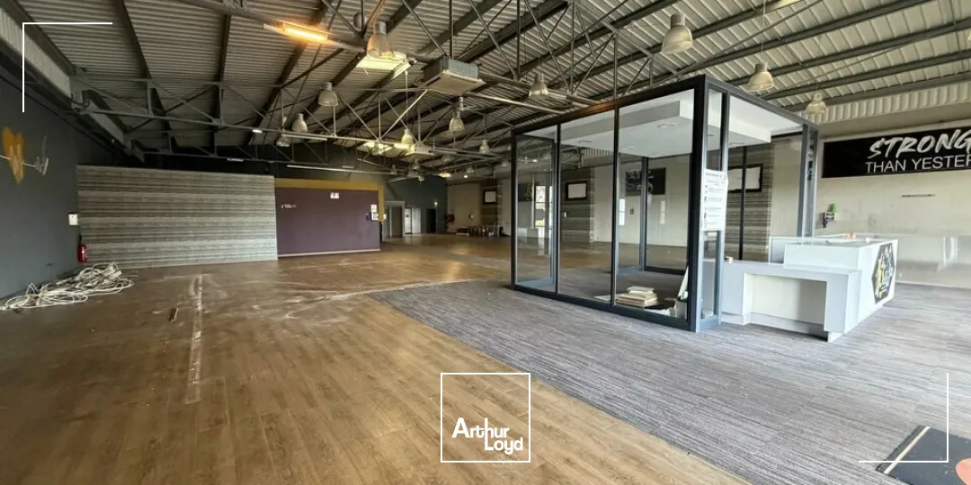 Locaux commerciaux - Location - CHÂTELLERAULT - 86100 - 794-794 - 7675311