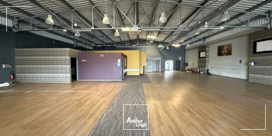 Locaux commerciaux - Location - CHÂTELLERAULT - 86100 - 794-794 - 7675312