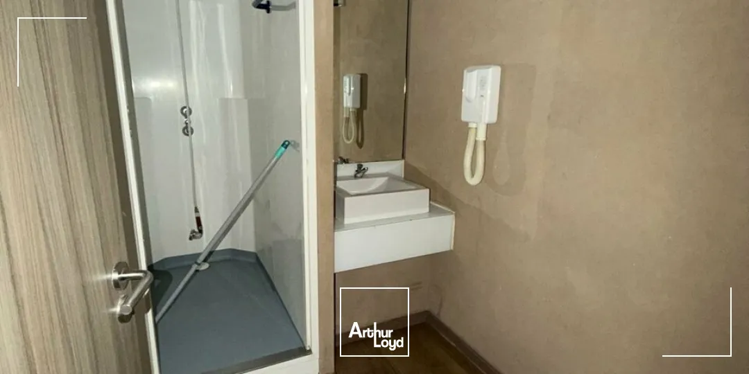 Locaux commerciaux - Location - CHÂTELLERAULT - 86100 - 794-794 - 7675316