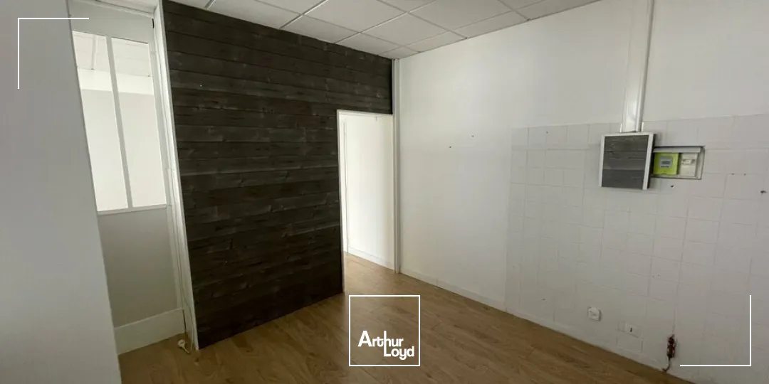 Locaux commerciaux - Location - CHANTONNAY - 85110 - 47-47 - 7675324