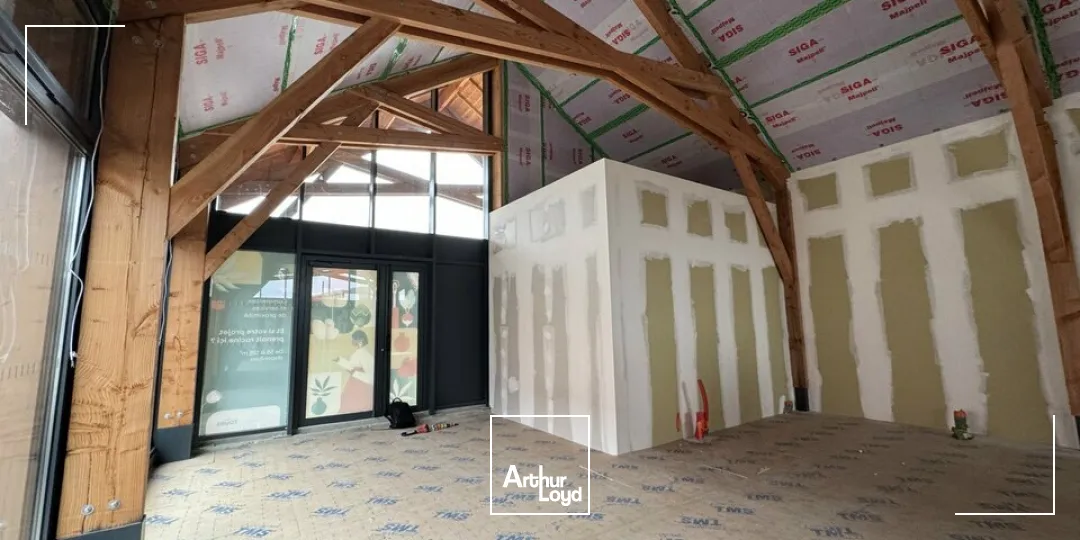 Locaux commerciaux - Location - TOURS - 37200 - 55.7-135 - 7675352