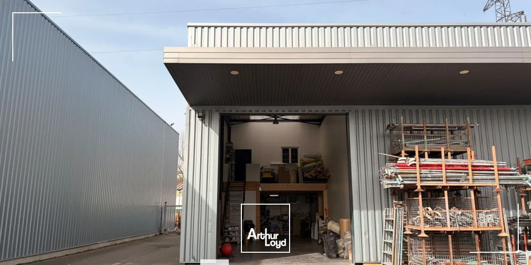 Locaux d'activité & Entrepôts - Location - SAINT PRIEST - 69800 - 135-135 - 7676022