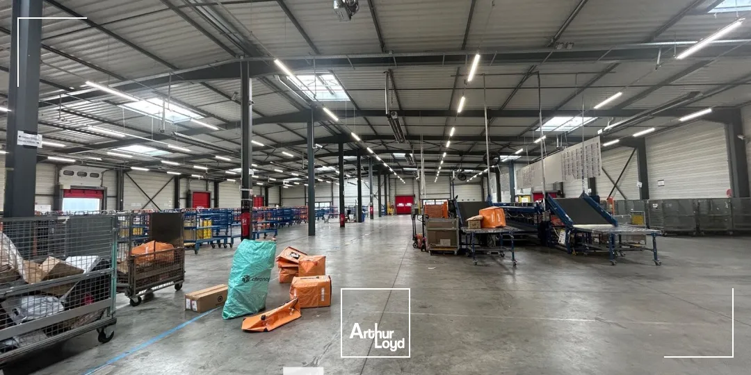 Locaux d'activité & Entrepôts - Location - VAULX EN VELIN - 69120 - 2372-2372 - 7676031