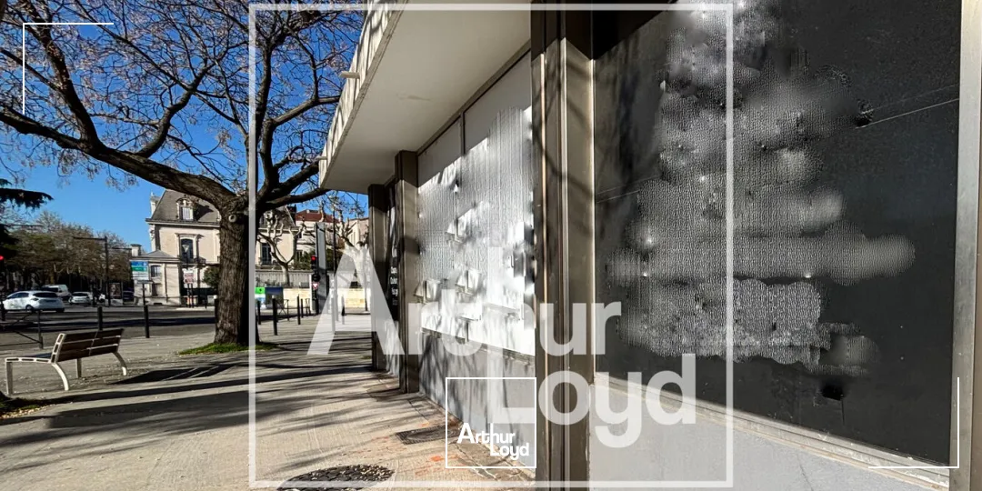 Locaux commerciaux - Vente - NIMES - 30000 - 107-107 - 7676339