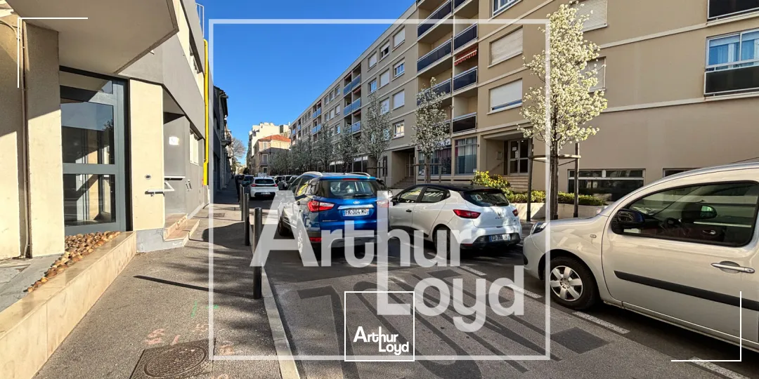 Locaux commerciaux - Vente - NIMES - 30000 - 107-107 - 7676341