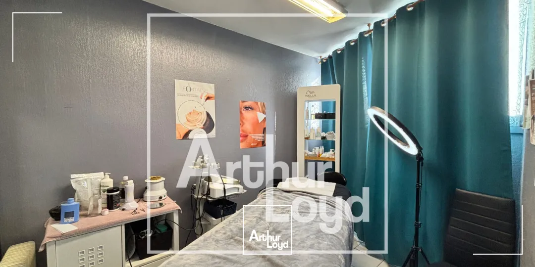 Locaux commerciaux - Vente - NIMES - 30000 - 107-107 - 7676337