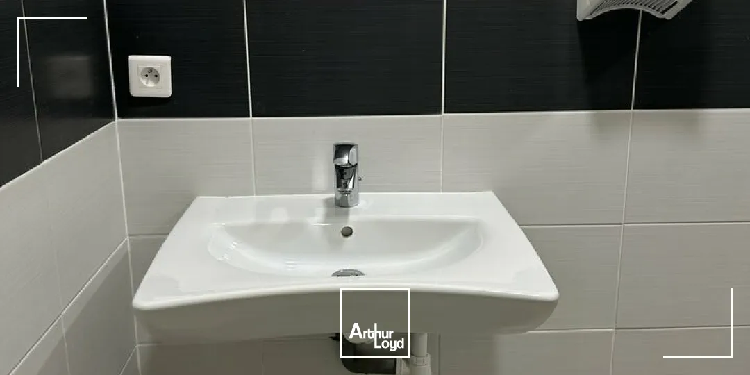 Locaux d'activité & Entrepôts - Location - METZ - 57000 - 160-160 - 7678916