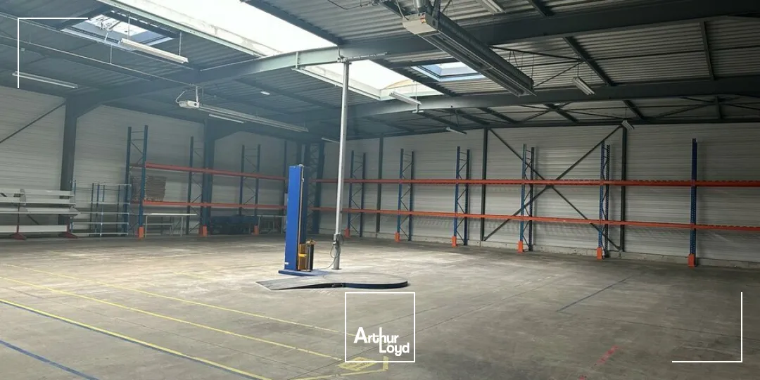 Locaux d'activité & Entrepôts - Location - BOURGES - 18000 - 1118-1118 - 7679031