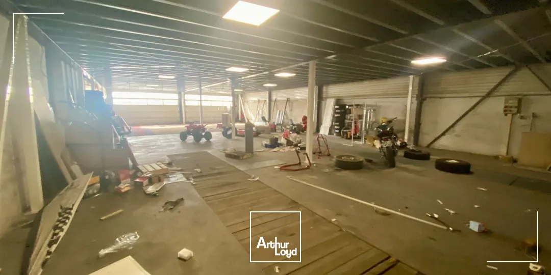 Locaux commerciaux - Location - ISTRES - 13800 - 229-751 - 7679080