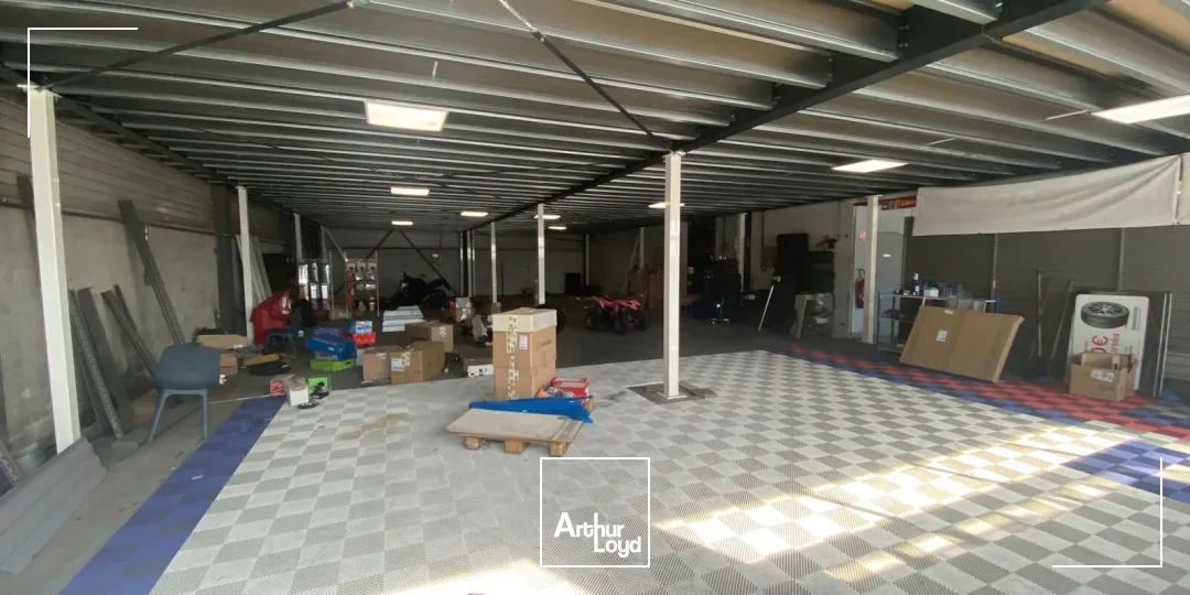 Locaux commerciaux - Location - ISTRES - 13800 - 229-751 - 7679077