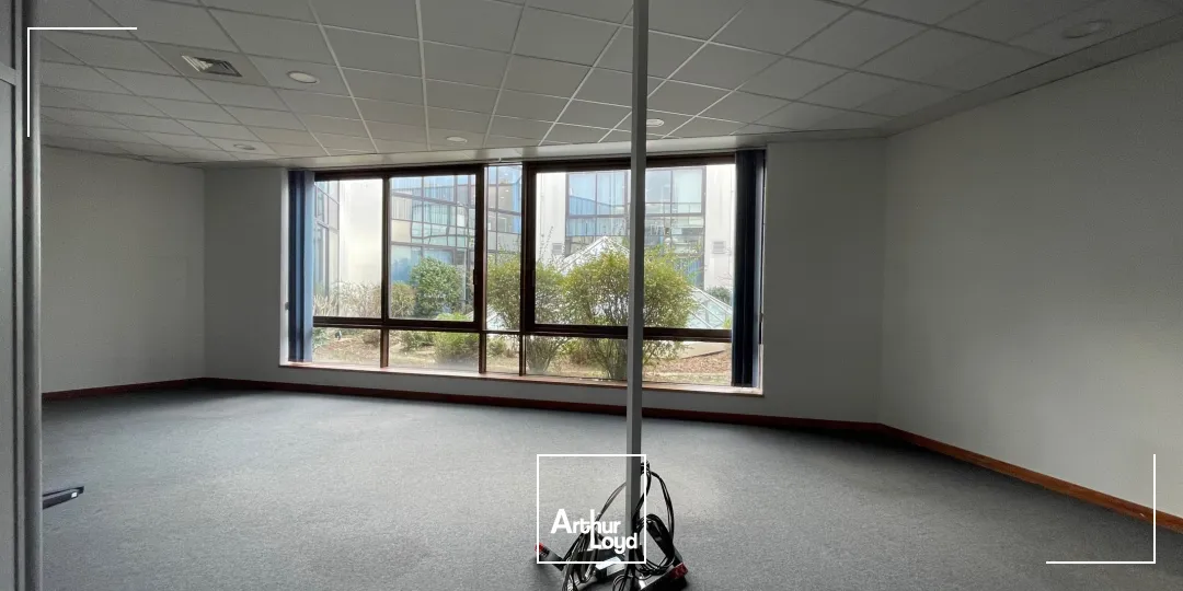 Bureaux - Location - SAINT ETIENNE DU ROUVRAY - 76800 - 12.11-2206.36 - 7679211