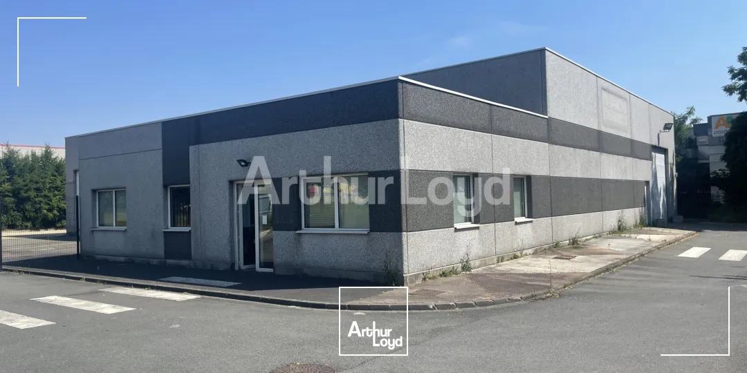Locaux d'activité & Entrepôts - Location - HALLENNES LEZ HAUBOURDIN - 59320 - 696-696 - 7718683