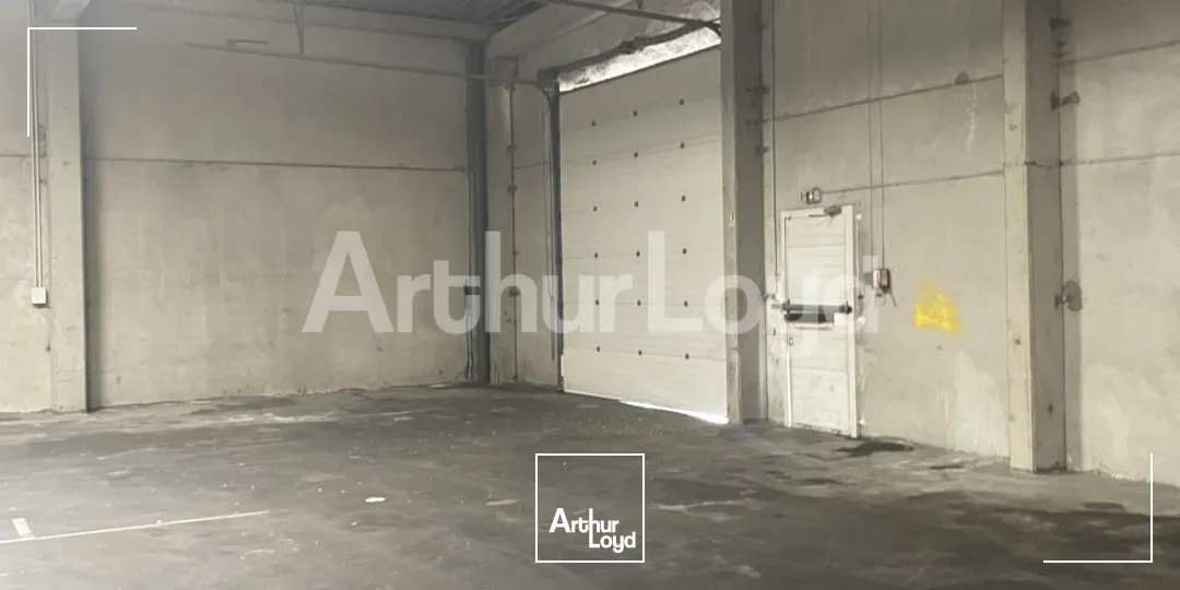 Locaux d'activité & Entrepôts - Location - HALLENNES LEZ HAUBOURDIN - 59320 - 696-696 - 7718685