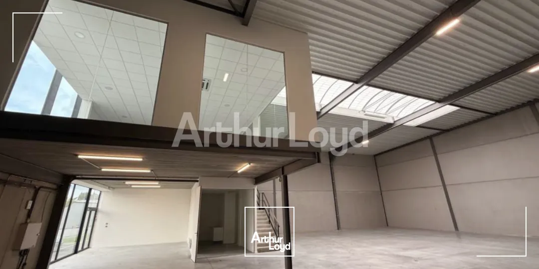 Locaux d'activité & Entrepôts - Location - NEUVILLE EN FERRAIN - 59960 - 420-947 - 7718697