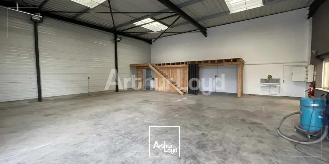 Locaux d'activité & Entrepôts - Location - COURRIERES - 62710 - 360-360 - 7719491