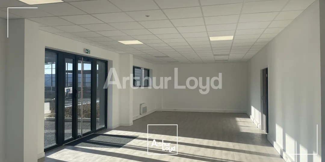 Locaux d'activité & Entrepôts - Location - NEUVILLE EN FERRAIN - 59960 - 1834-1834 - 7719848