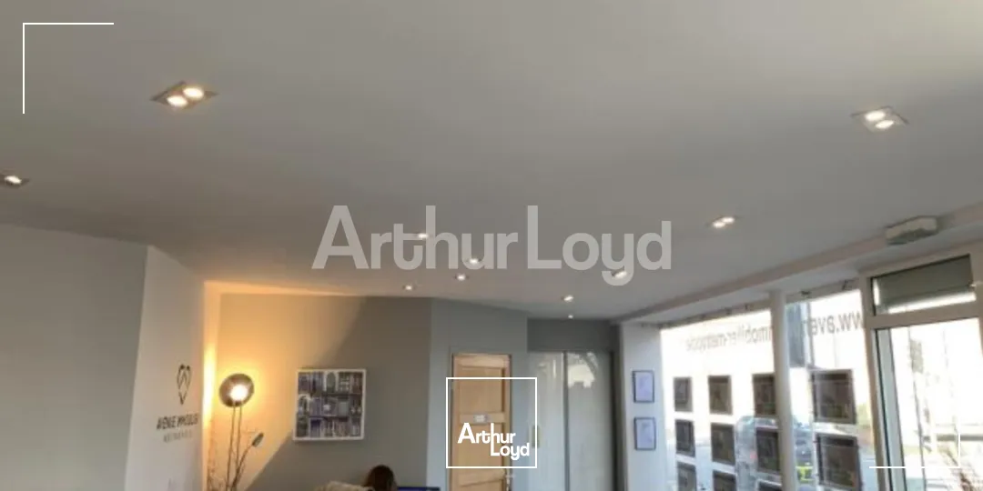 Locaux commerciaux - Location - PERENCHIES - 59840 - 76-76 - 7720410