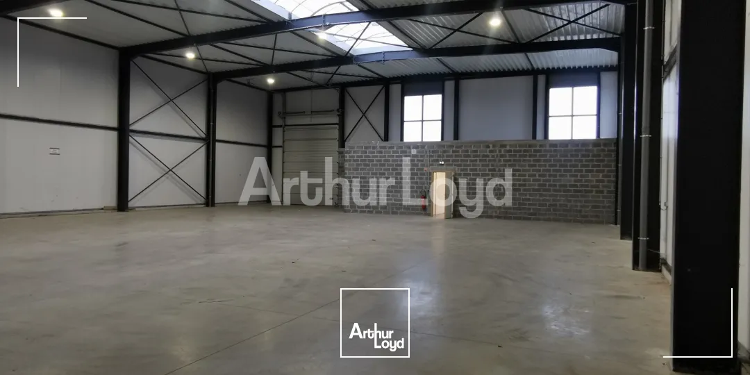 Locaux d'activité & Entrepôts - Location - ROUVIGNIES - 59220 - 615-615 - 7720463