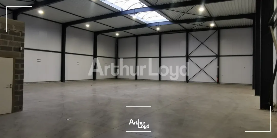 Locaux d'activité & Entrepôts - Location - ROUVIGNIES - 59220 - 615-615 - 7720464