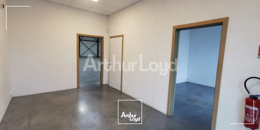 Locaux d'activité & Entrepôts - Location - ROUVIGNIES - 59220 - 615-615 - 7720466